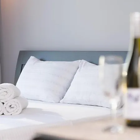 Stylish Panoramic Apartments. Smartplaza. Metro Minskaya