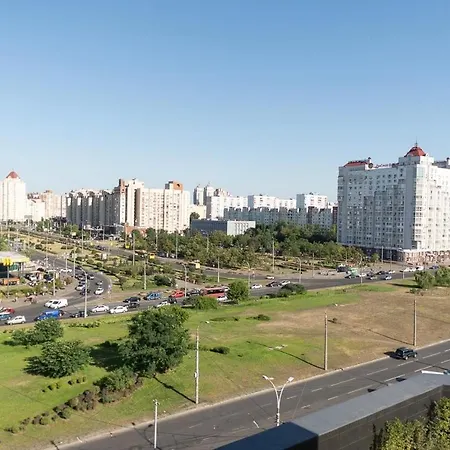 Stylish Panoramic Apartments. Smartplaza. Metro Minskaya Apartment